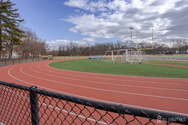 $659,900 | 227 Park Lane, Dunellen, NJ 08812