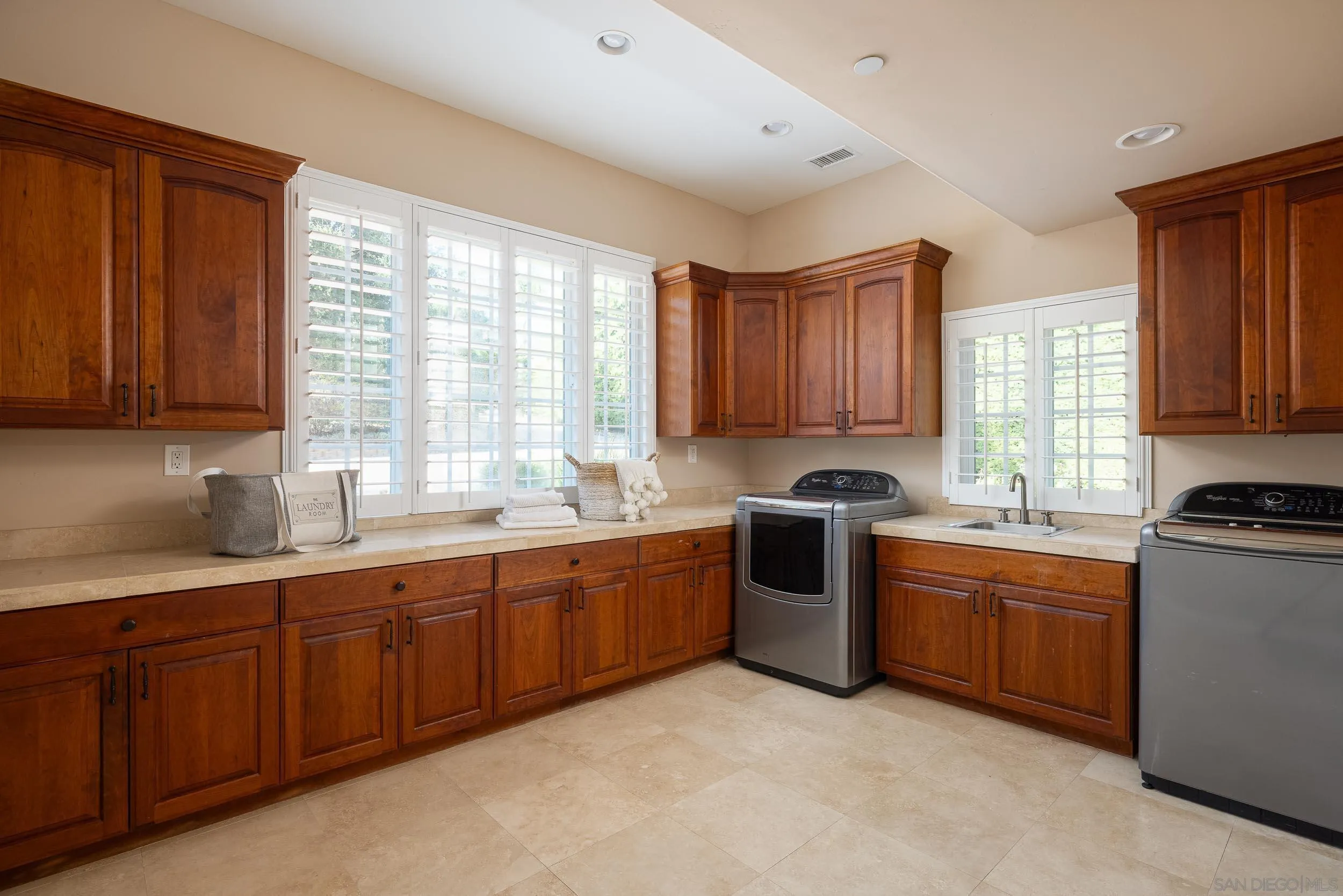 15275 Eastvale Road Poway, CA 92064 - Photo 25 of 53