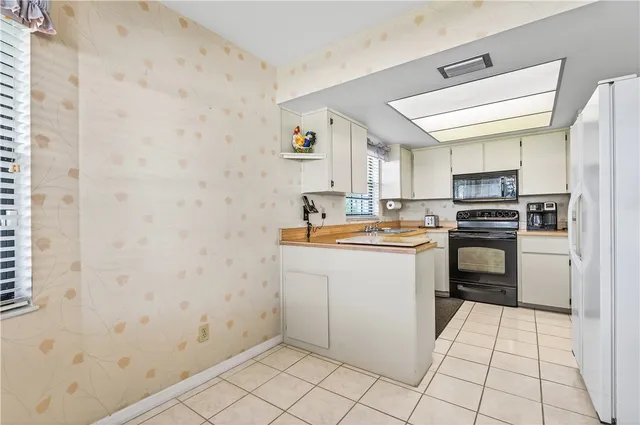 $379,000 | 2800 21st Lane, Vero Beach, FL 32960