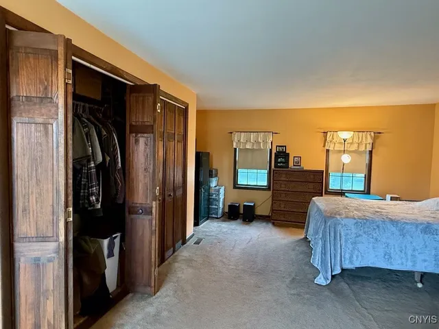 $750,000 | 377 Chesbro Road, Schroeppel, NY 13132