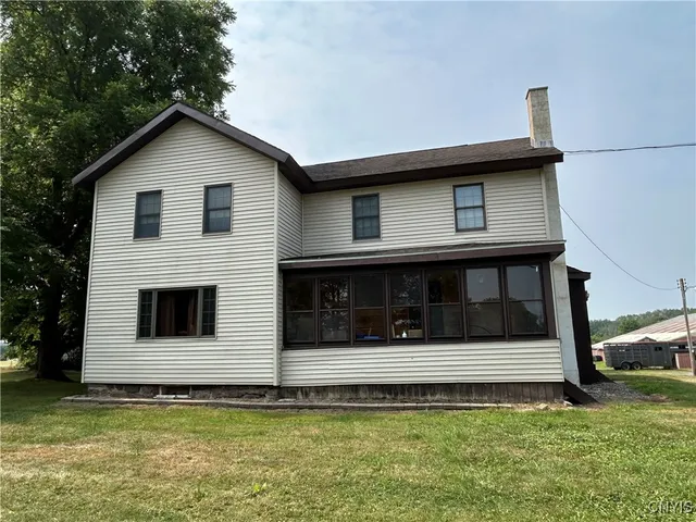 $750,000 | 377 Chesbro Road, Schroeppel, NY 13132