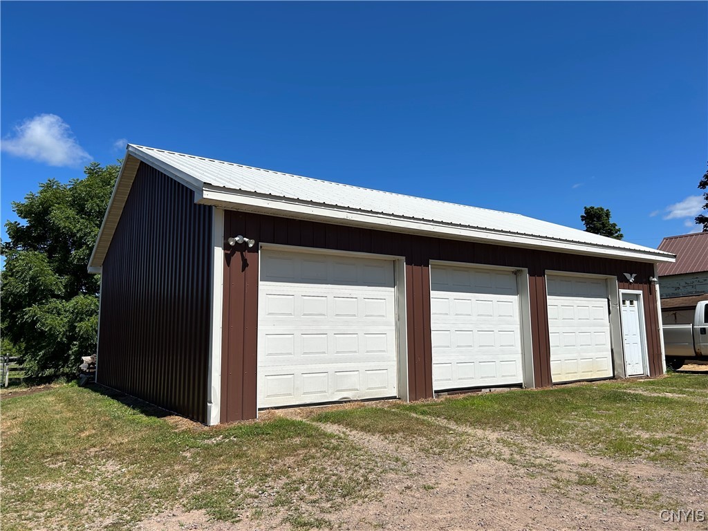377 Chesbro Road Schroeppel, NY 13132 - Photo 5 of 50 3 bay garage