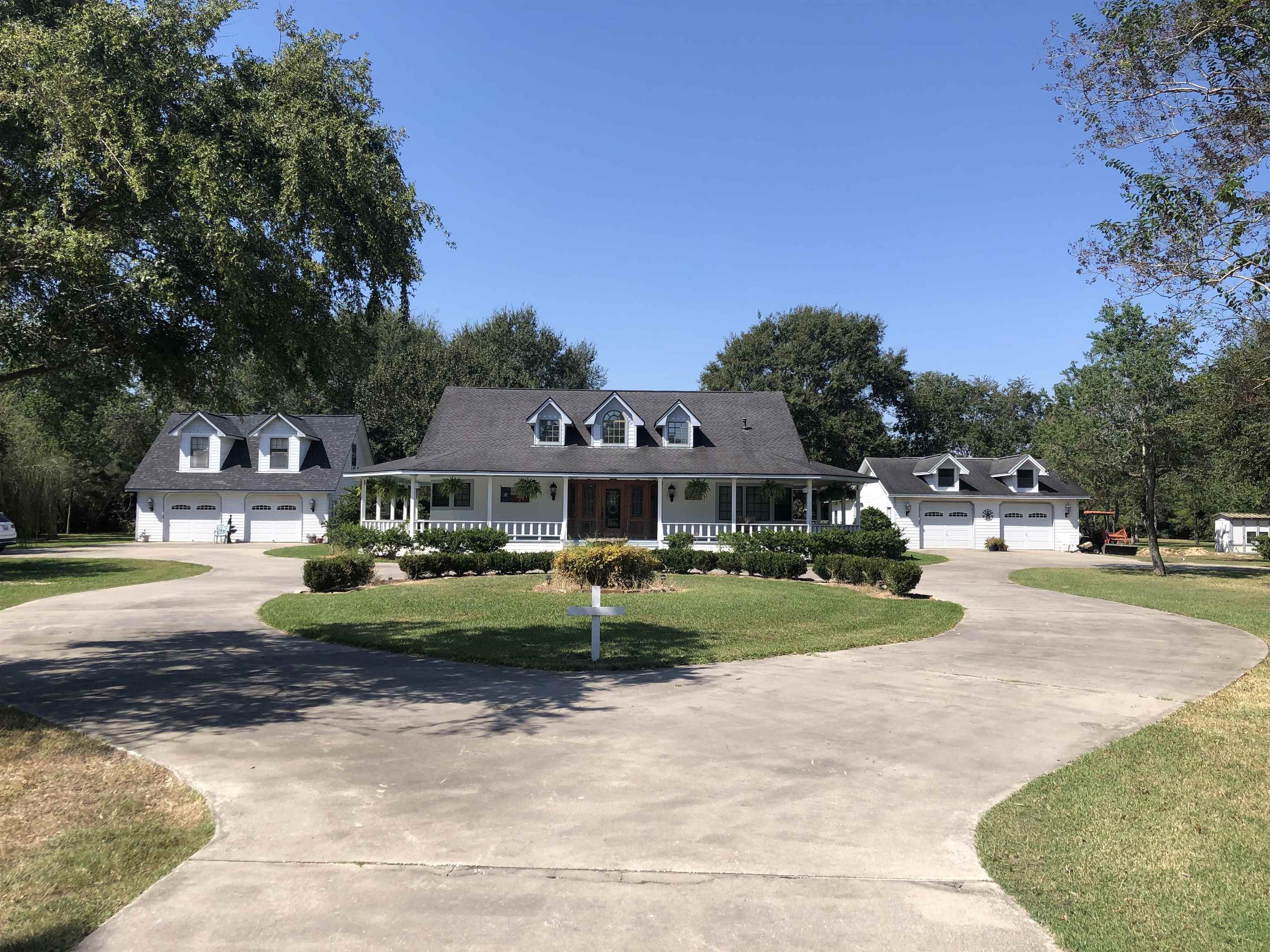 9099 North Park Loop Beaumont, TX 77705 - Photo 1 of 34