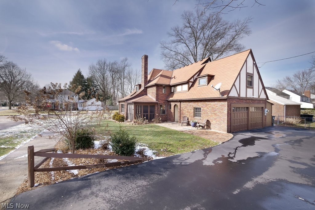 141 Grandin Road Akron, OH 44313 - Photo 3 of 35 Gallery Image 3
