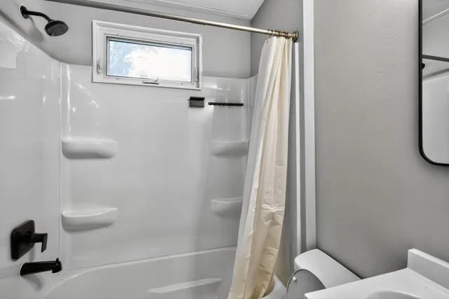 $214,900 | 206 Main Street West, Morristown, MN 55052