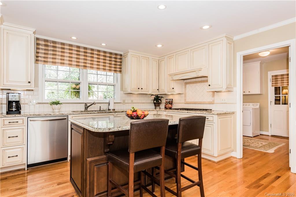 3911 Chevington Road Charlotte, NC 28226 - Photo 14 of 42 Gallery Image 14