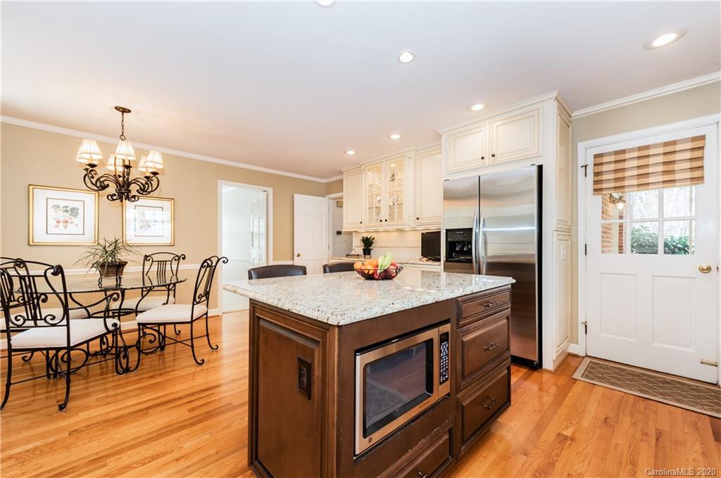 3911 Chevington Road Charlotte, NC 28226 - Photo 15 of 42 Gallery Image 15