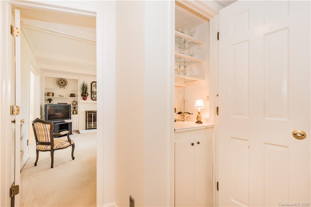 3911 Chevington Road Charlotte, NC 28226 - Photo 20 of 42 Gallery Image 20