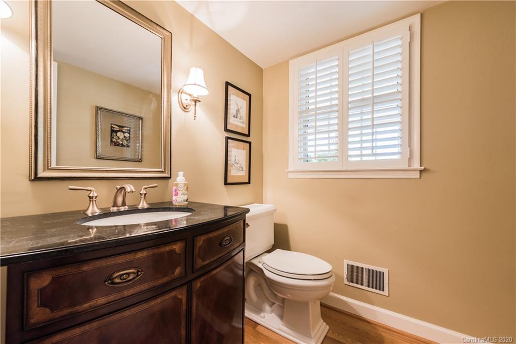 3911 Chevington Road Charlotte, NC 28226 - Photo 21 of 42 Gallery Image 21