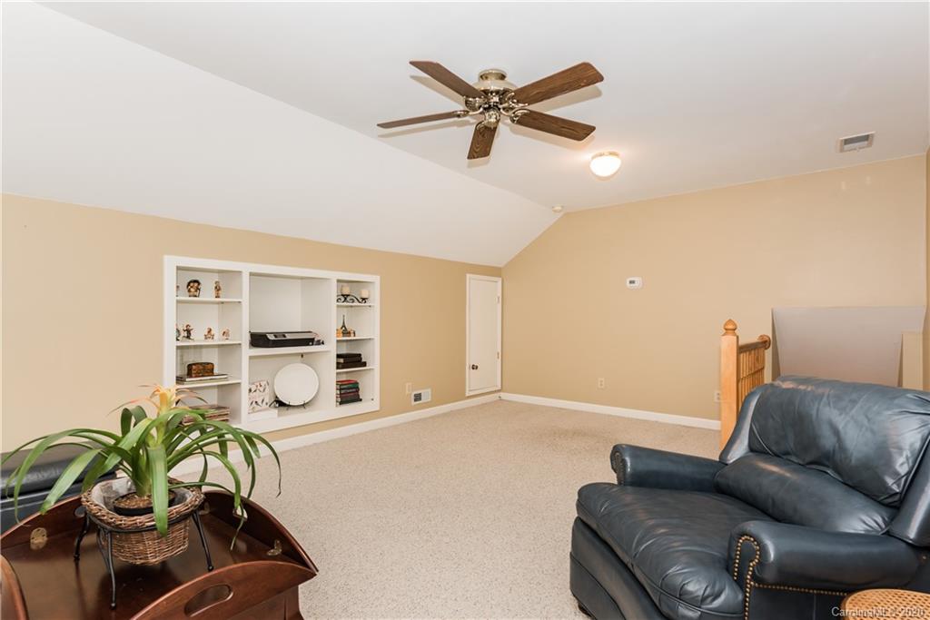 3911 Chevington Road Charlotte, NC 28226 - Photo 25 of 42 Gallery Image 25