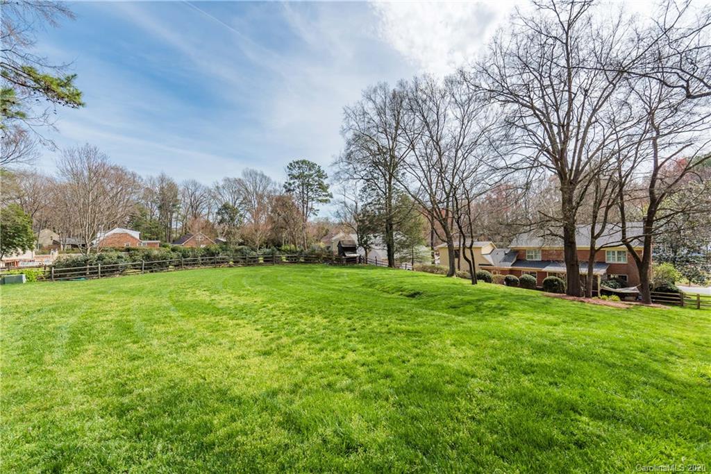 3911 Chevington Road Charlotte, NC 28226 - Photo 38 of 42 Gallery Image 38