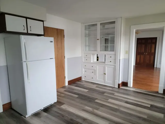 $205,000 | 39 North Shore Drive, Unit 39 1/2, Fountain City, WI 54629