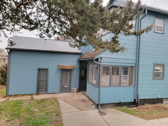 $205,000 | 39 North Shore Drive, Unit 39 1/2, Fountain City, WI 54629