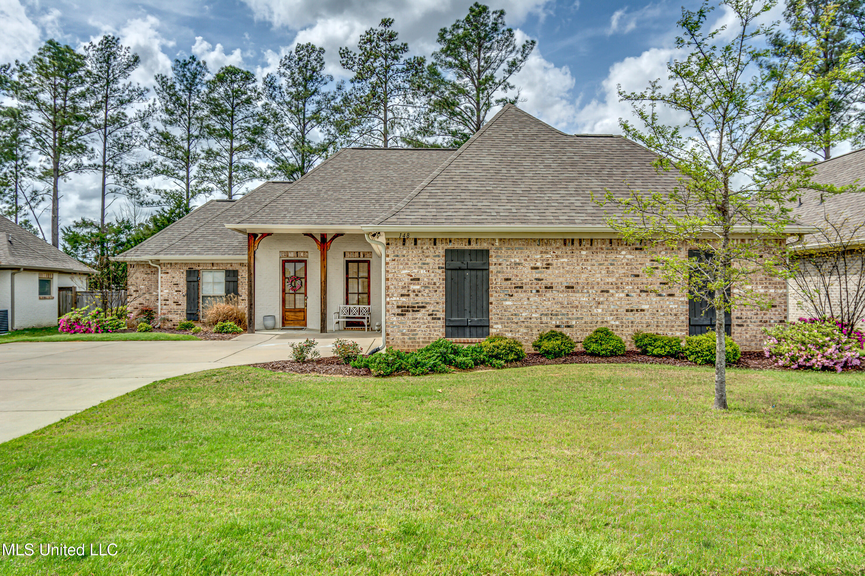 148 Hampton Ridge Madison, MS 39110 - Photo 1 of 55 148 Hampton