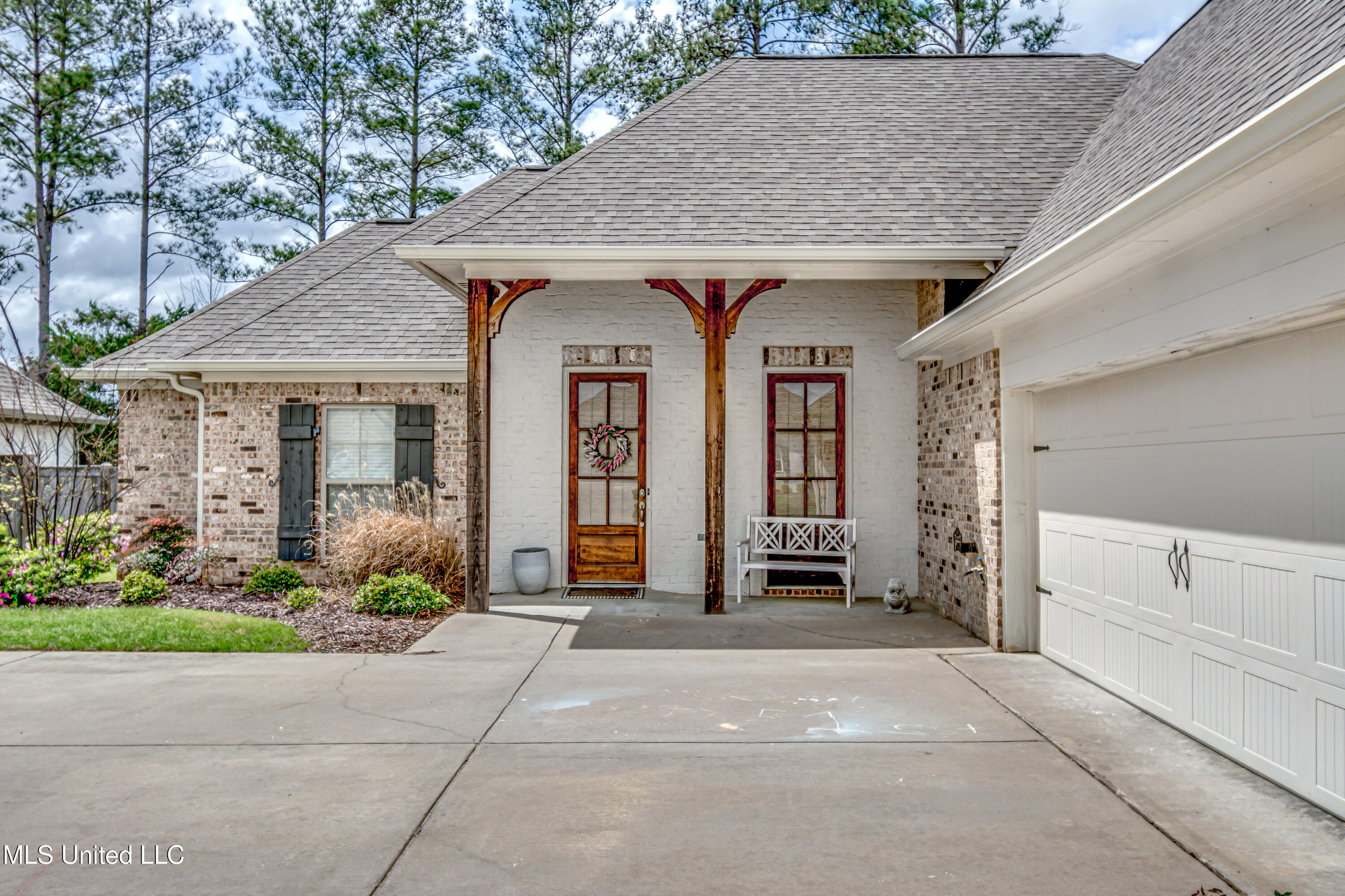 148 Hampton Ridge Madison, MS 39110 - Photo 2 of 55 148 Hampton Ridge-12