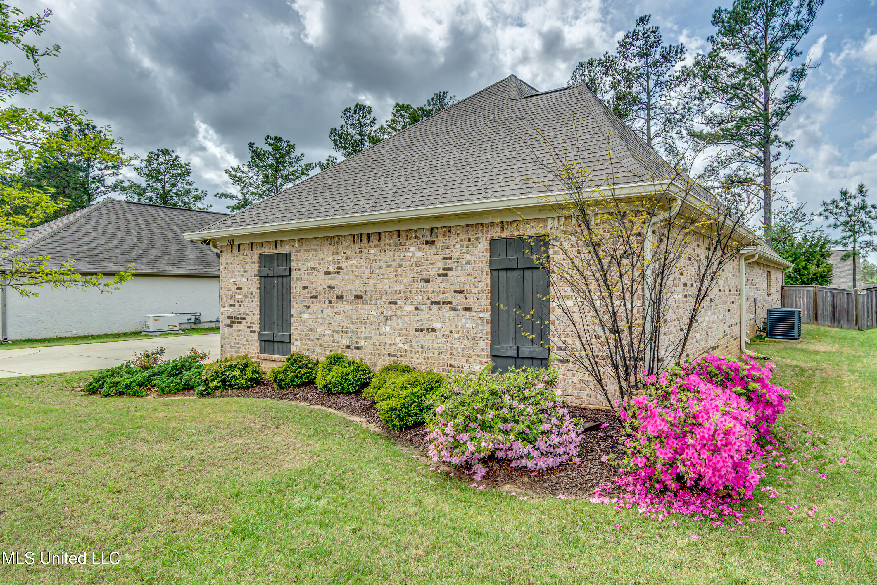 148 Hampton Ridge Madison, MS 39110 - Photo 7 of 55 148 Hampton Ridge-11