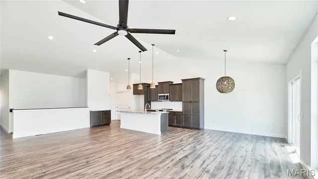 $357,500 | 20 Canyon Creek Court, Moscow Mills, MO 63362