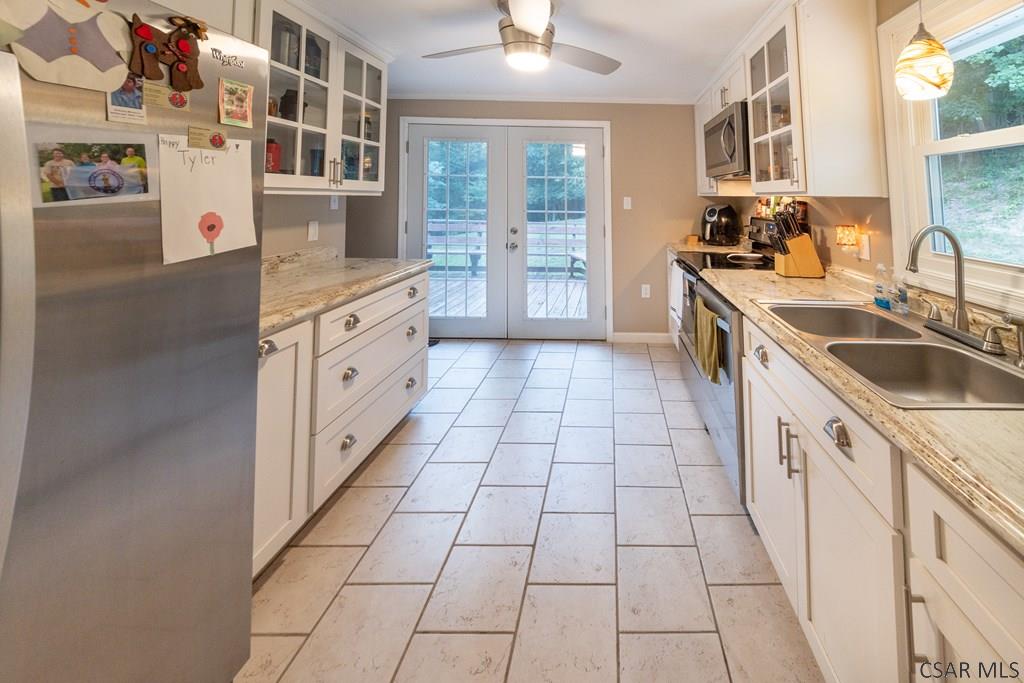 2338 R Franklin Street Johnstown, PA 15905 - Photo 17 of 30