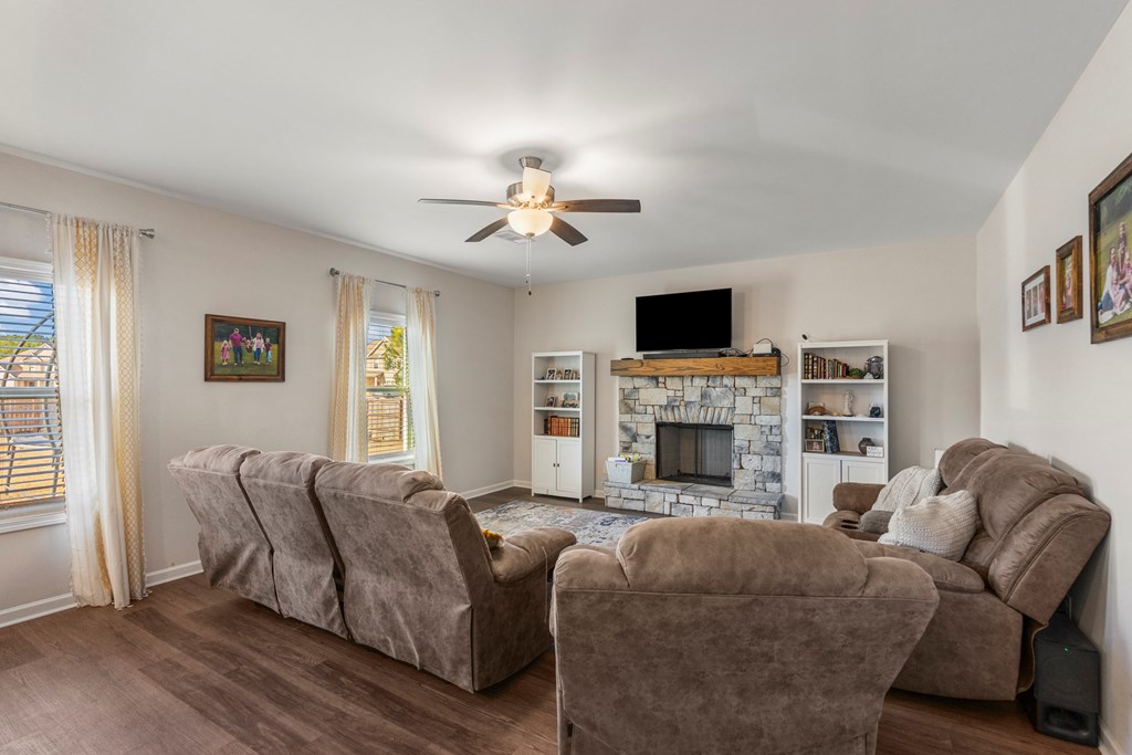 2 Stoney Mill Lane Fort Mitchell, AL 36856 - Photo 14 of 28 Living Room