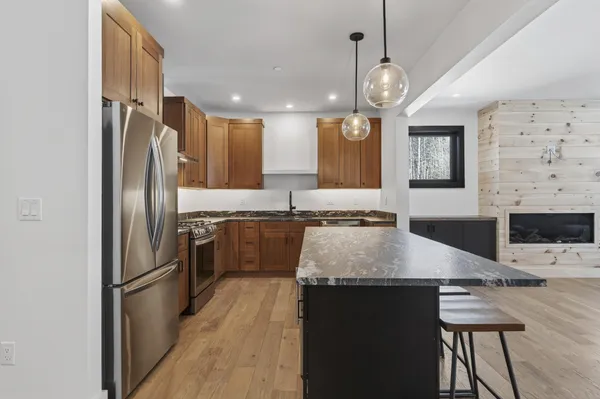 $765,000 | 11 Lodgepole Lane, Unit 11, Newry, ME 04261