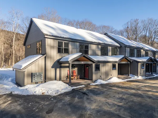$765,000 | 11 Lodgepole Lane, Unit 11, Newry, ME 04261
