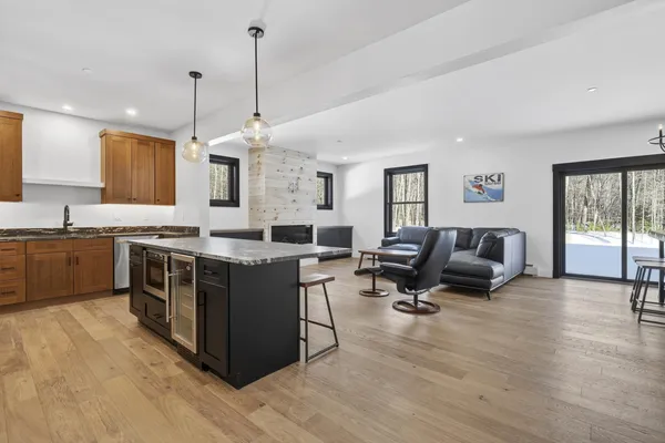 $765,000 | 11 Lodgepole Lane, Unit 11, Newry, ME 04261
