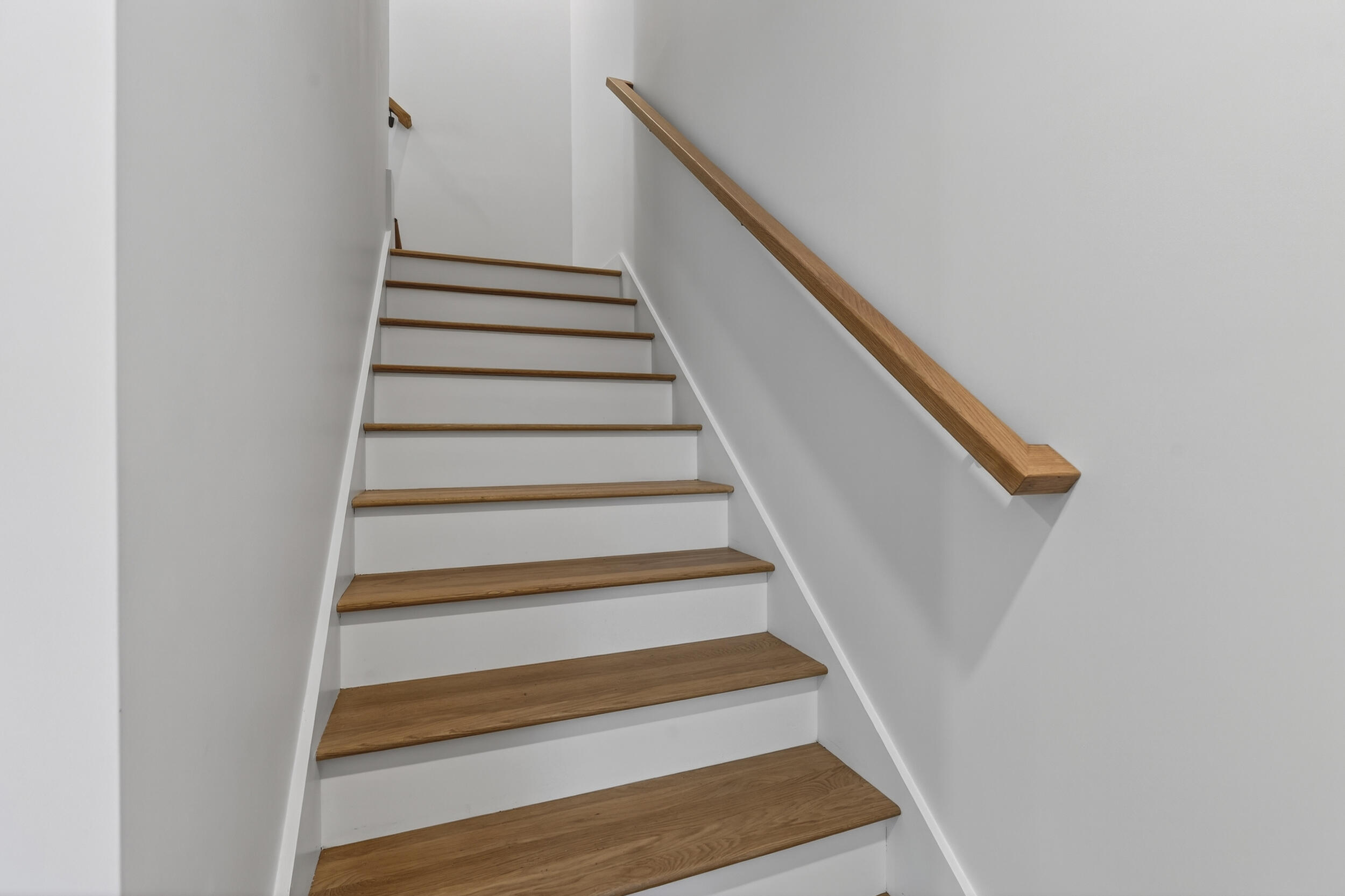 11 Lodgepole Lane, Unit 11 Newry, ME 04261 - Photo 34 of 56 33_pinescondounit11-25