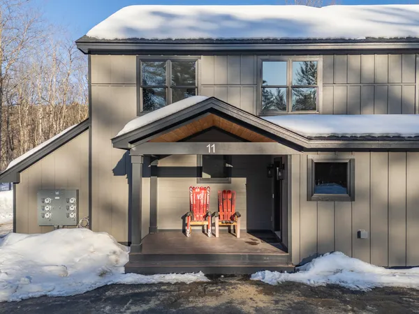 $765,000 | 11 Lodgepole Lane, Unit 11, Newry, ME 04261