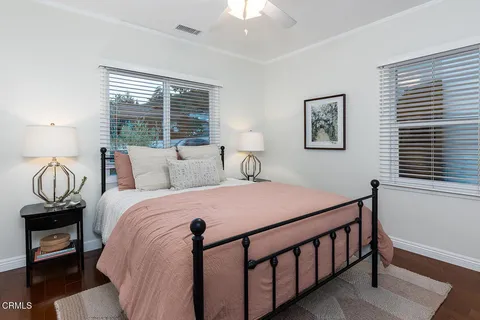 a view of a yard with furniture