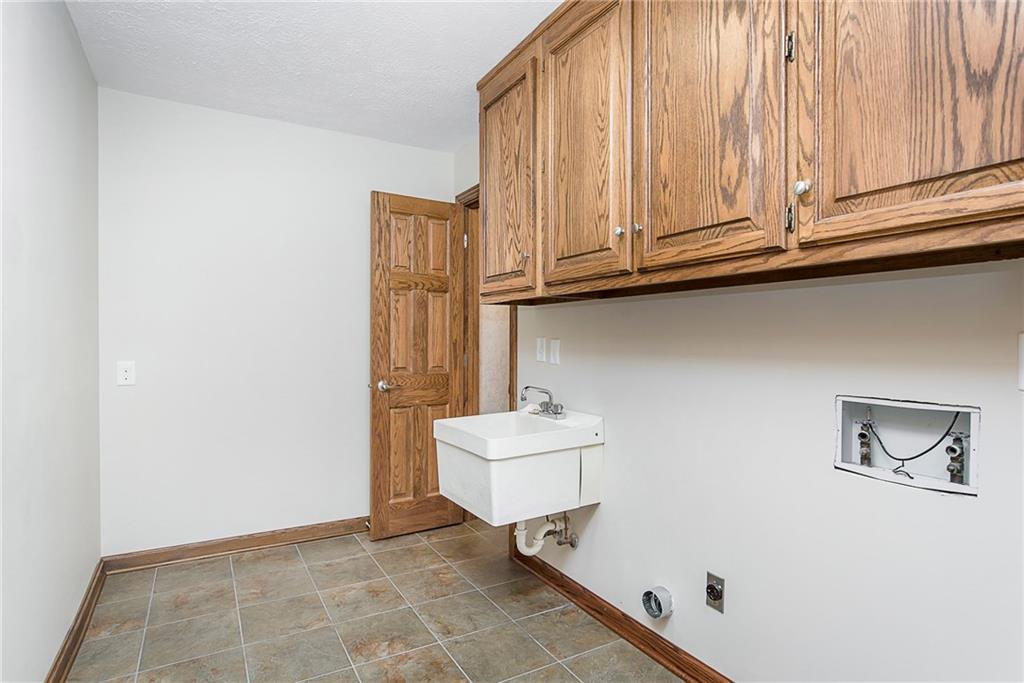 5417 Fall Creek Road Indianapolis, IN 46220 - Photo 22 of 41