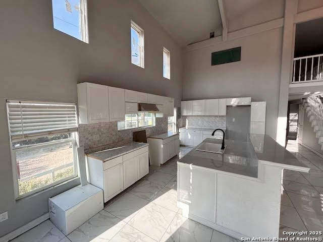 236 Hopi Bandera, TX 78003 - Photo 22 of 34 a living room with furniture and a window