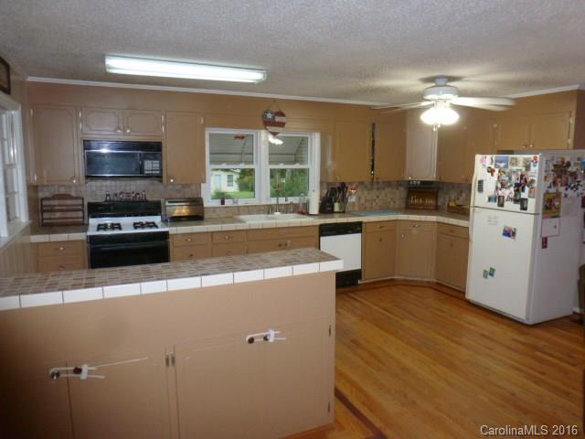 2531 New Cut Church Road Lancaster, SC 29720 - Photo 7 of 16