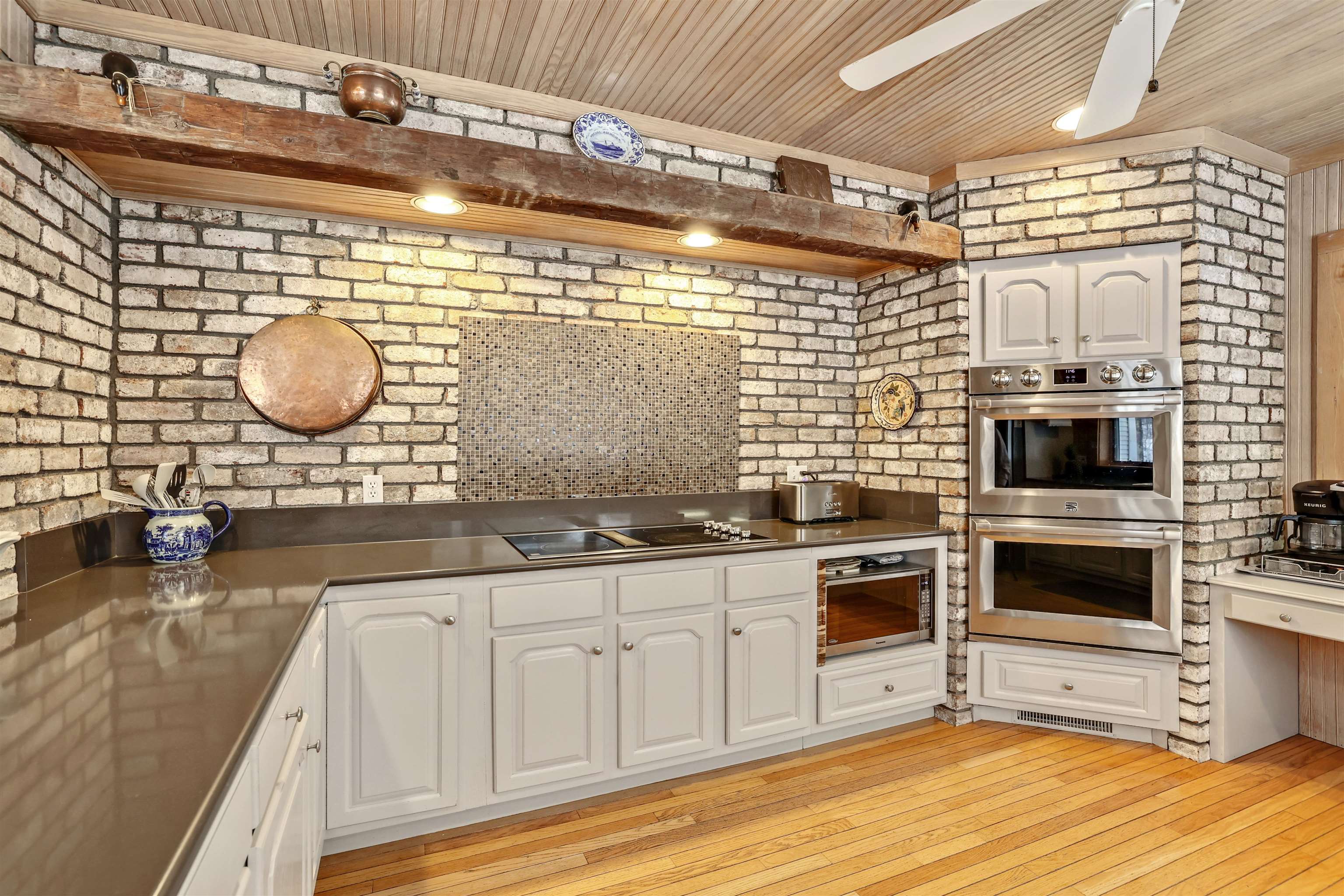 1645 Cross Road Jay, VT 05859 - Photo 13 of 60