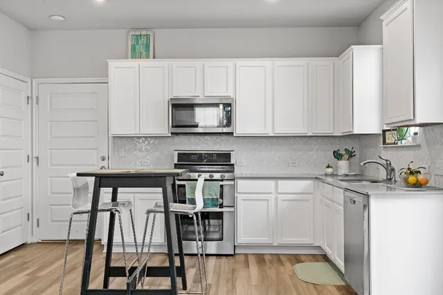 $2,100 | 8002 Mandela Bend, Austin, TX 78744