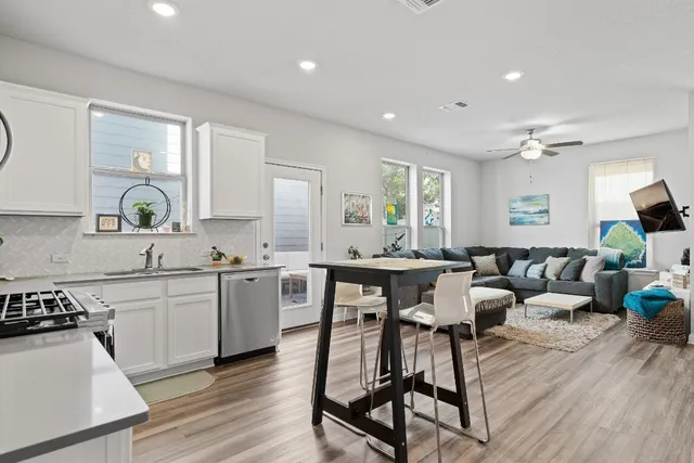 $2,100 | 8002 Mandela Bend, Austin, TX 78744