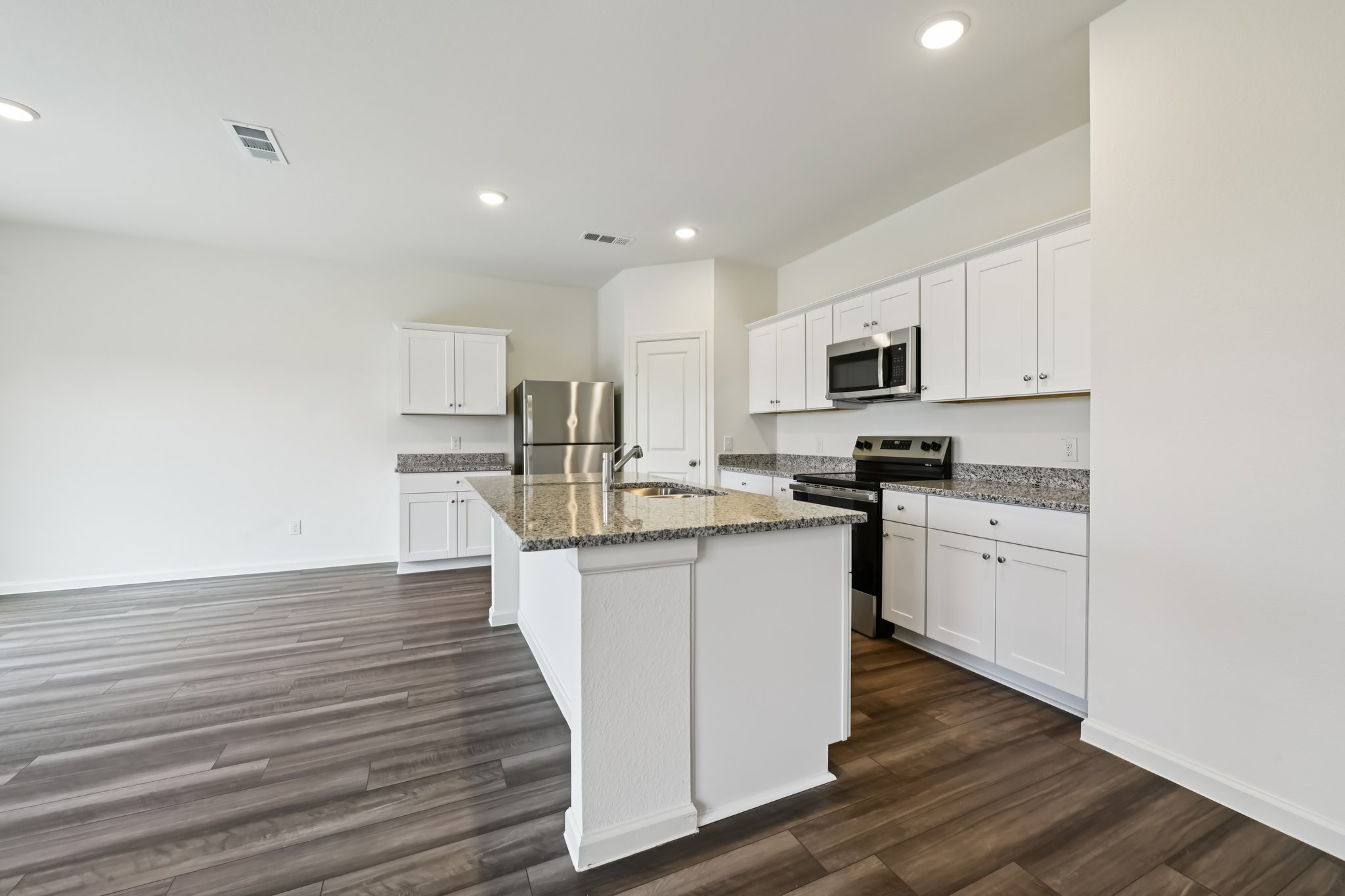 14517 Sage Bloom Lane Elgin, TX 78621 - Photo 3 of 11