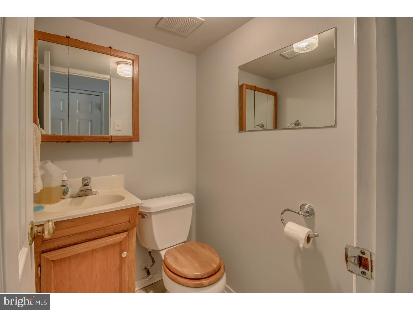 1192 Roberts Road Warminster, PA 18974 - Photo 22 of 23 Gallery Image 22