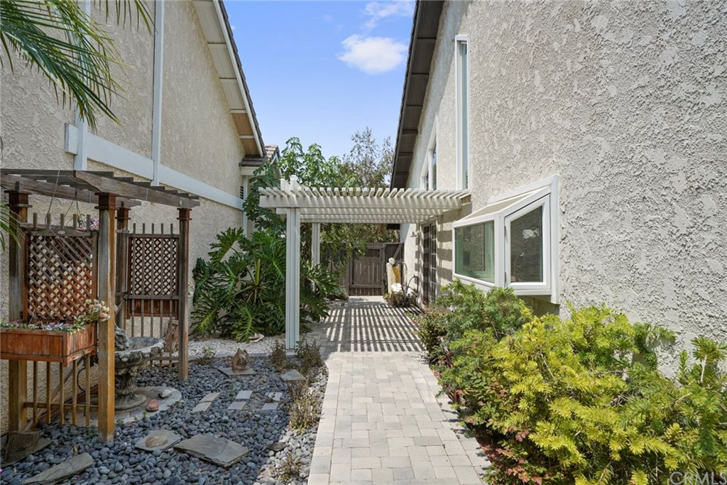 12 Mountain Laurel Irvine, CA 92604 - Photo 11 of 20