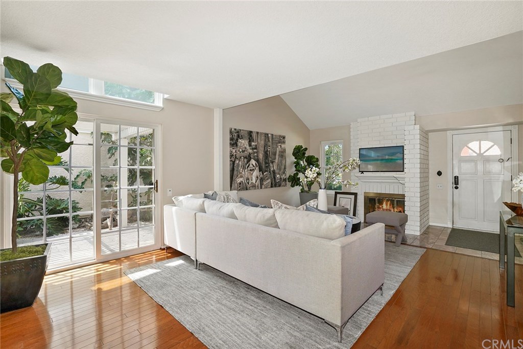 12 Mountain Laurel Irvine, CA 92604 - Photo 3 of 20