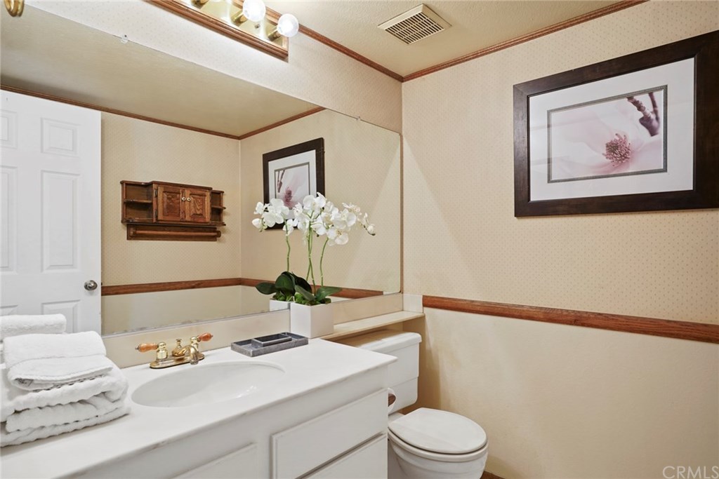 12 Mountain Laurel Irvine, CA 92604 - Photo 5 of 20