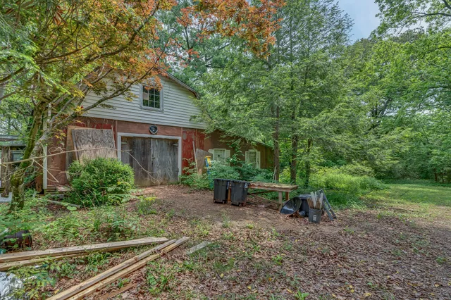 $669,000 | 240 Dogwood Drive, Decherd, TN 37324