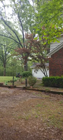 $669,000 | 240 Dogwood Drive, Decherd, TN 37324