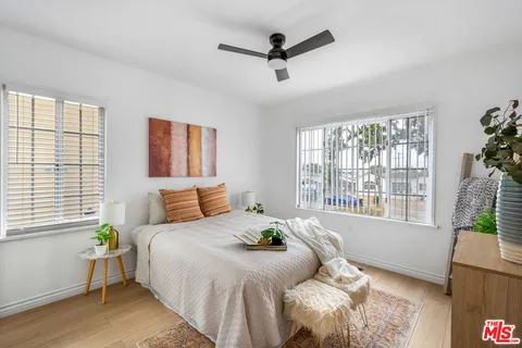 $1,119,000 | 4137 West 58th Place, Los Angeles, CA 90043