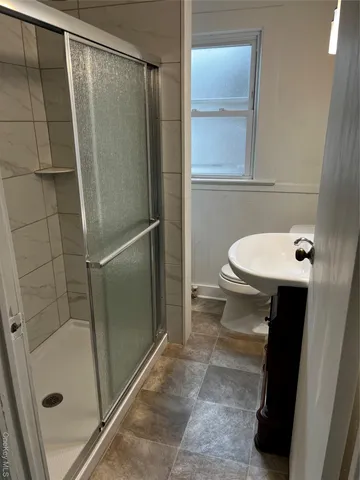 $1,500 | 1b 2nd Avenue, East Islip, NY 11730