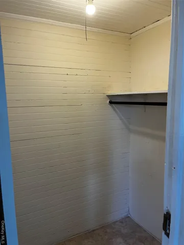 $1,500 | 1b 2nd Avenue, East Islip, NY 11730