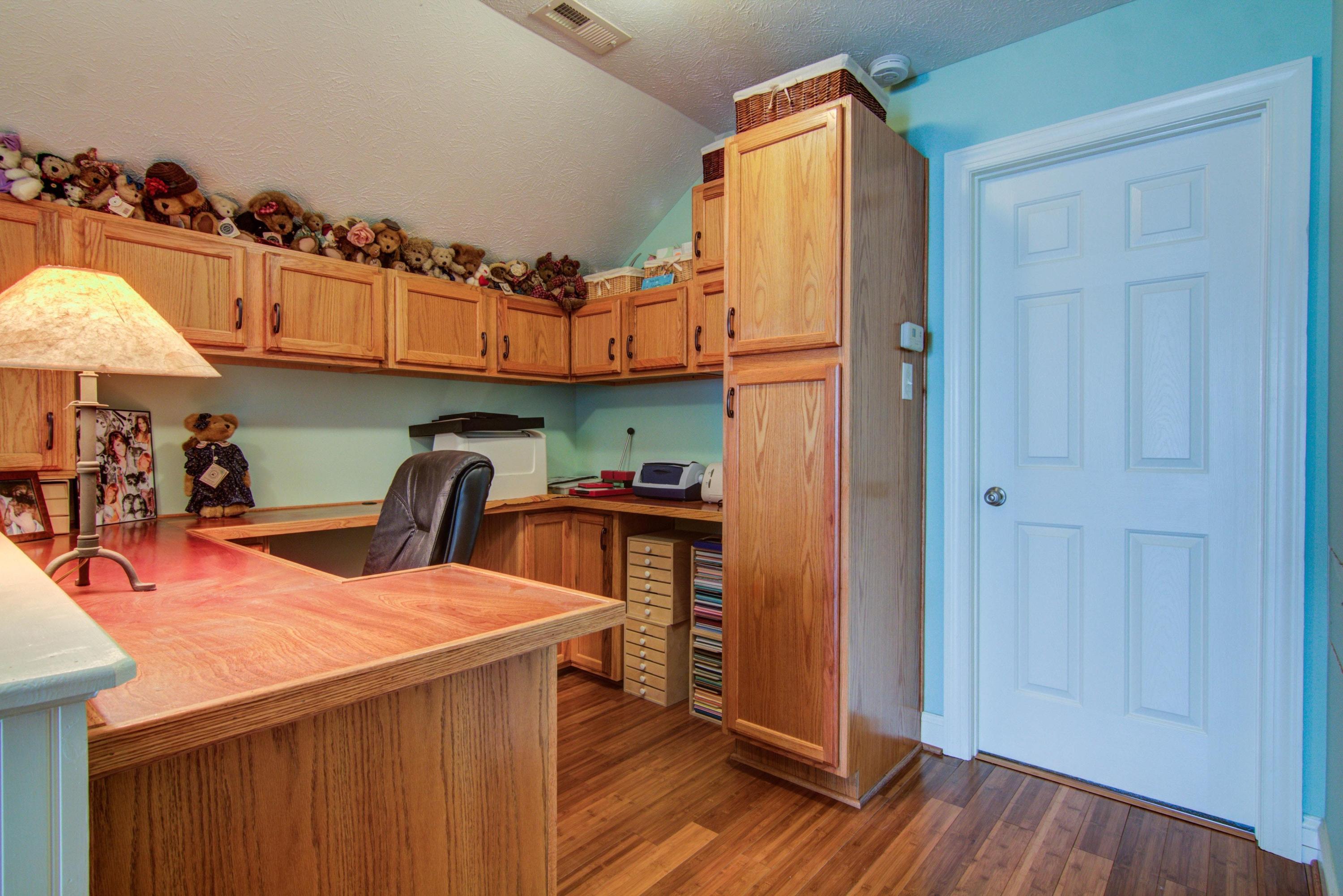 1129 Mountain View Road Vinton, VA 24179 - Photo 16 of 24 a kitchen with a refrigerator and countertop