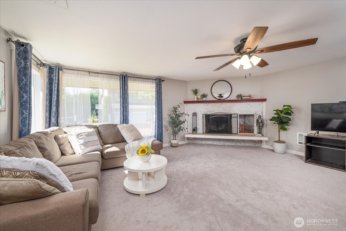 1028 135th Street Southwest, Unit 29 Everett, WA 98204 - Photo 12 of 40