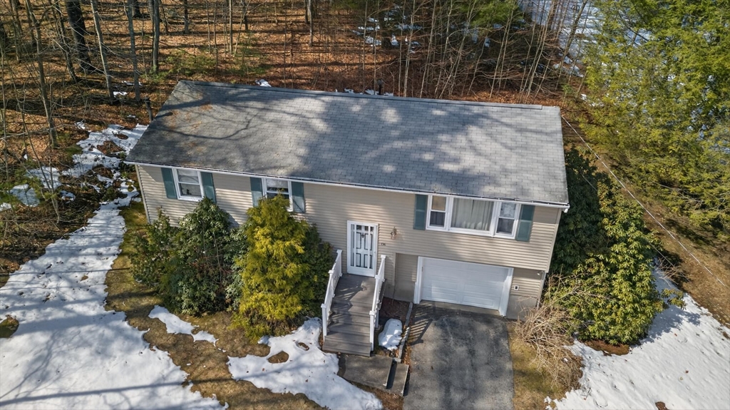 136 Dudley Road Oxford, MA 01540 - Photo 4 of 20