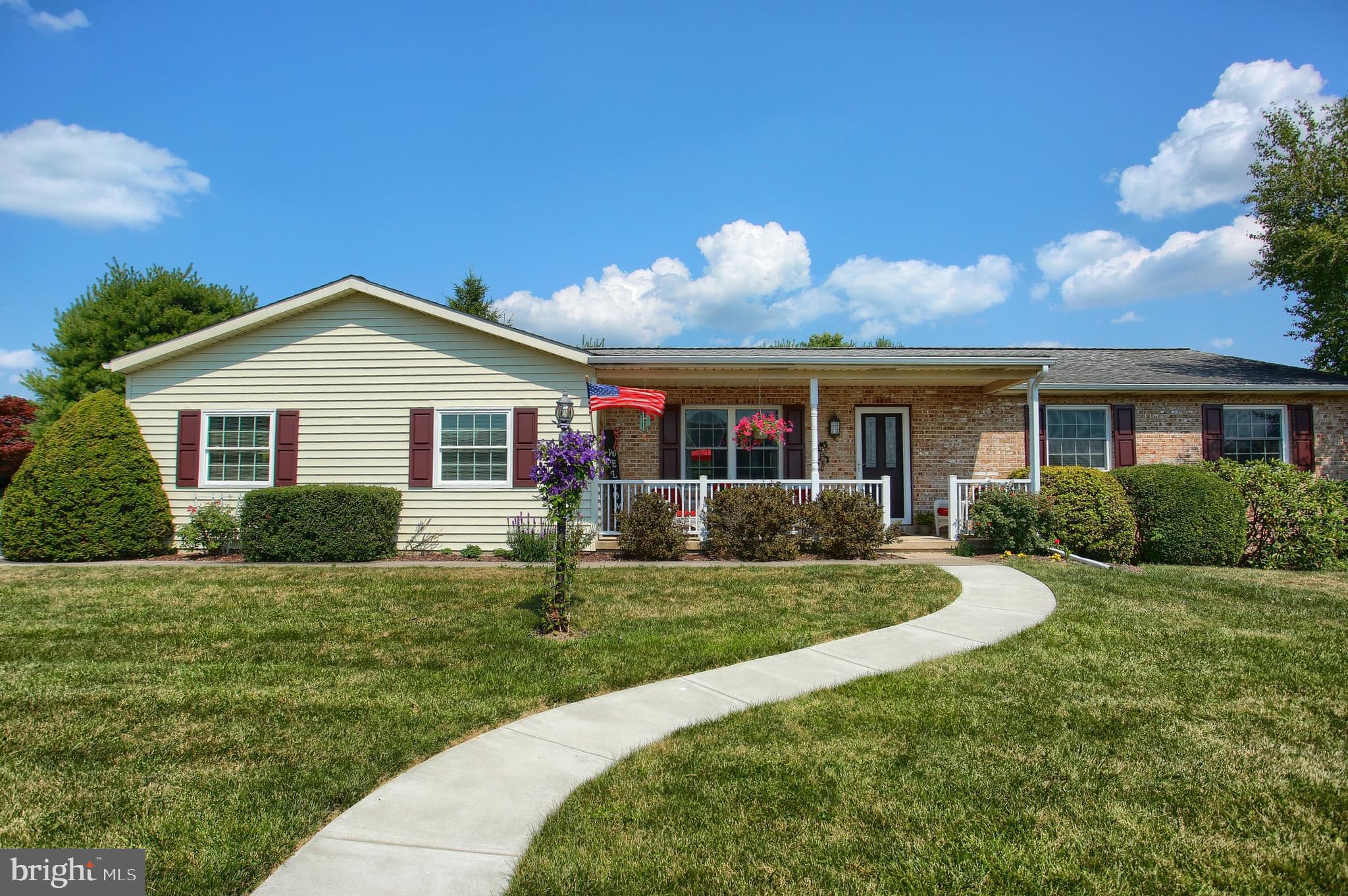 2715 Colonial Road Harrisburg, PA 17112 - Photo 1 of 35 Gallery Image 1
