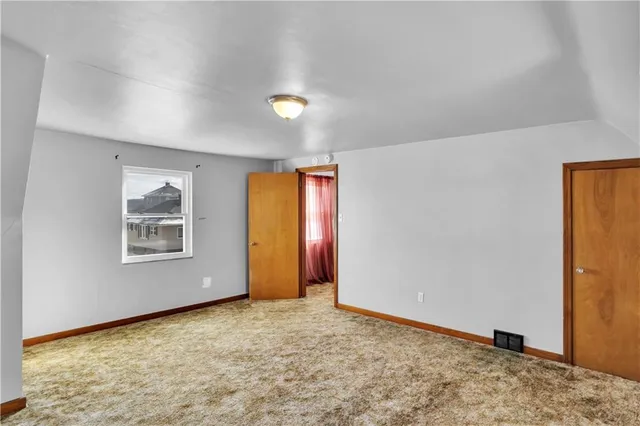 $215,000 | 114 South 8th Street, Youngwood, PA 15697